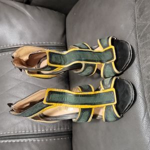 L.A.M.B  sandle stilettos 4"high heel